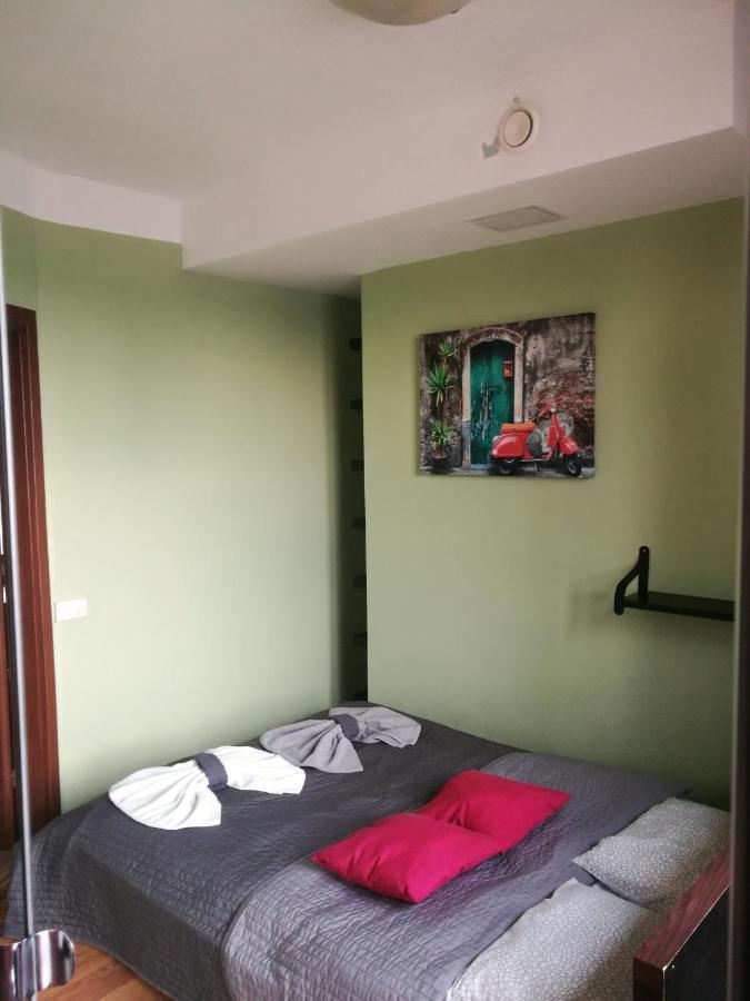 Apartments 4 You Krawiecka ヴロツワフ エクステリア 写真